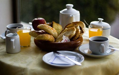 Hotel Tirol Bariloche Buitenkant foto