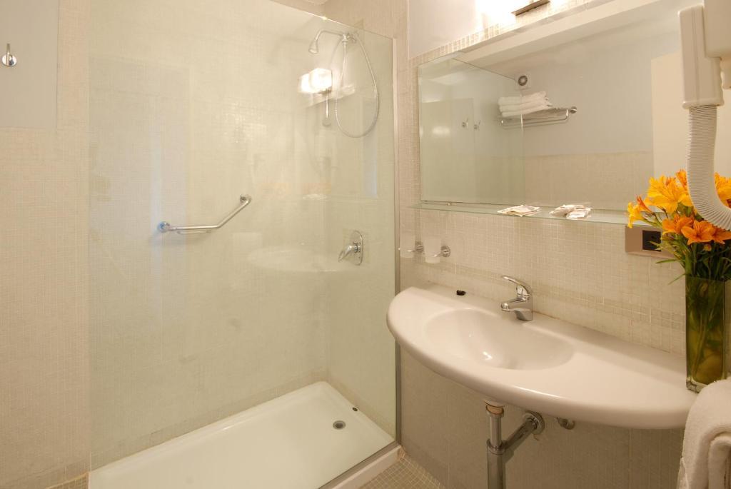 Hotel Tirol Bariloche Kamer foto