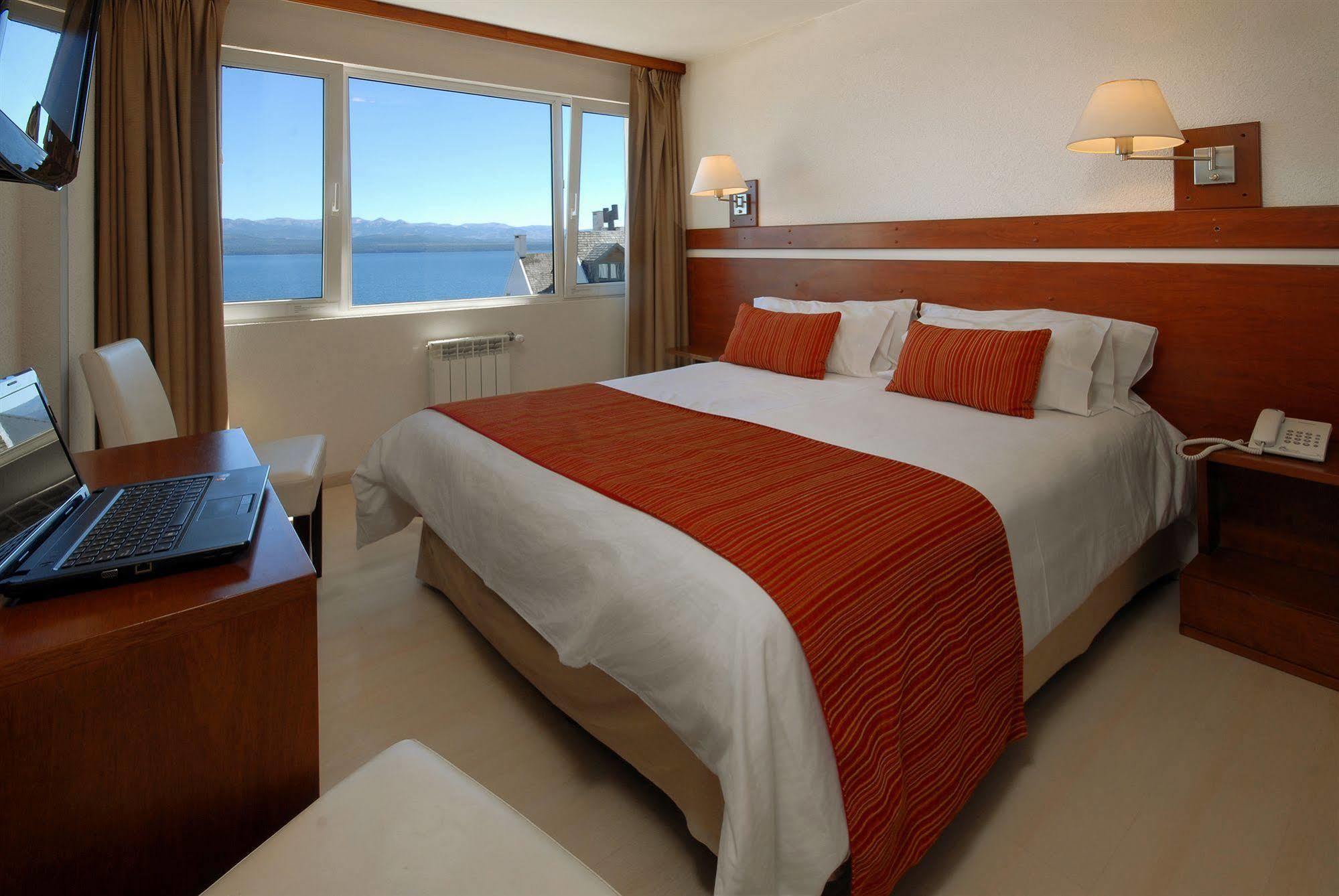 Hotel Tirol Bariloche Buitenkant foto