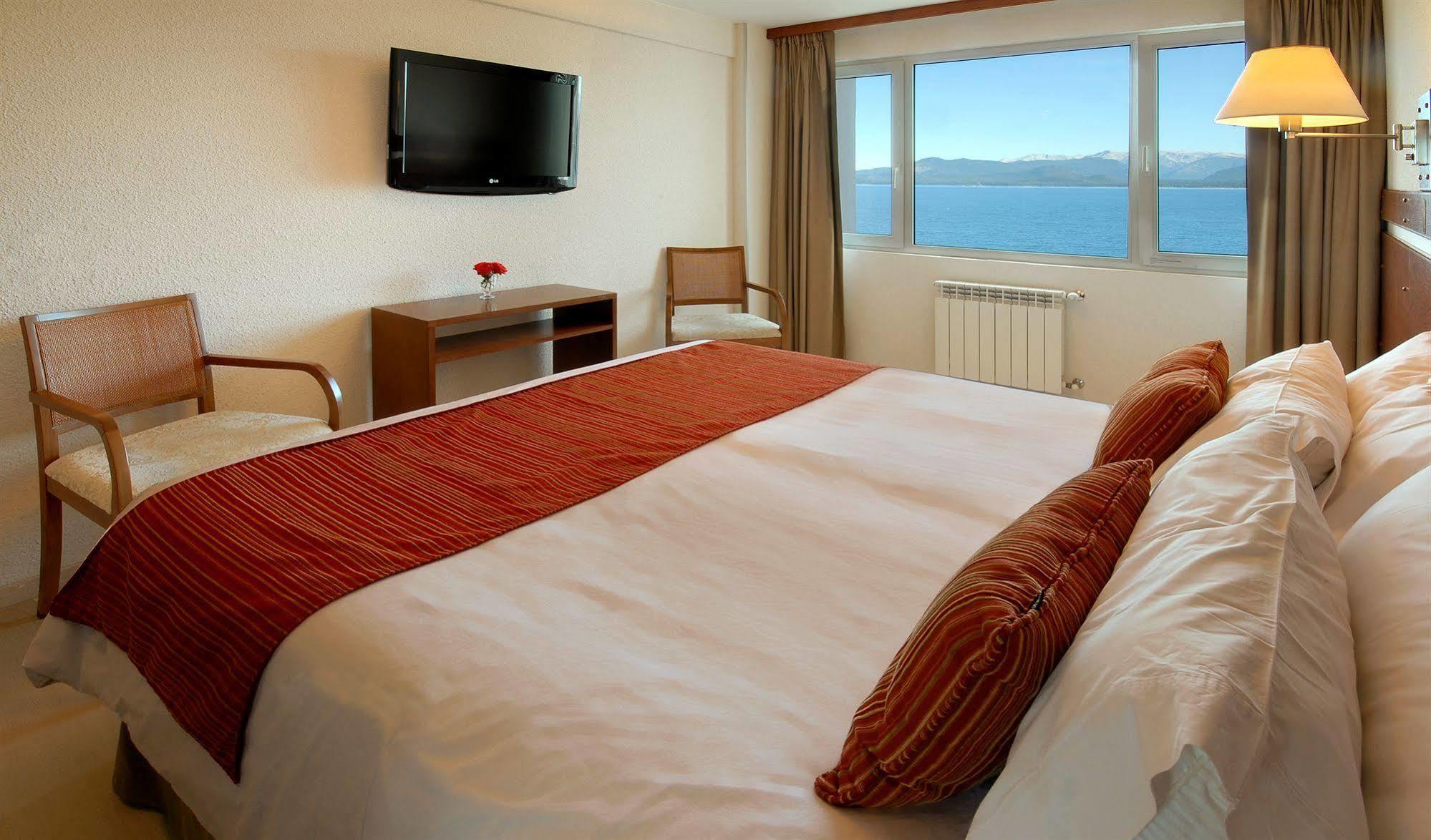 Hotel Tirol Bariloche Buitenkant foto